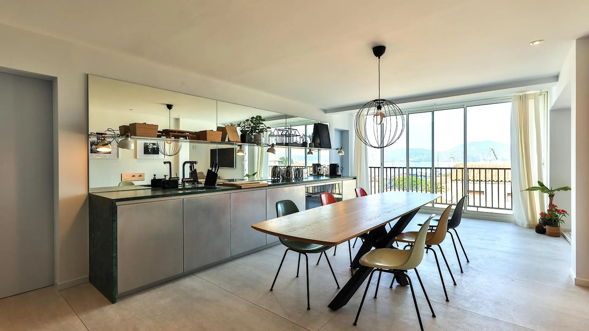 Frida By Home Saint Tropez Apartment